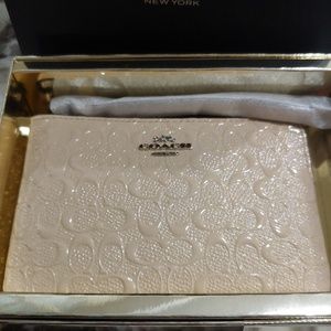 NIB Coach Wristlet